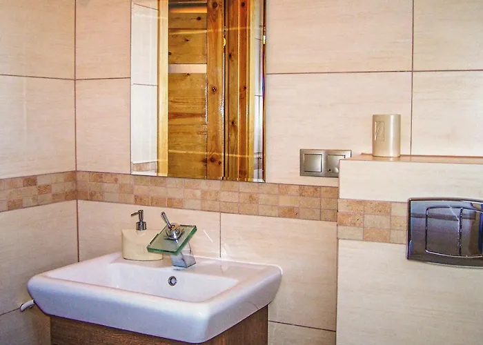 Дом отдыха Lovely In Izbica With Wifi